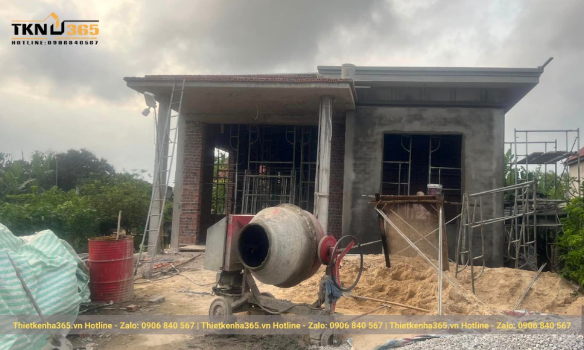 mẫu nhà cấp 4 đang được thi công hoàn thiện