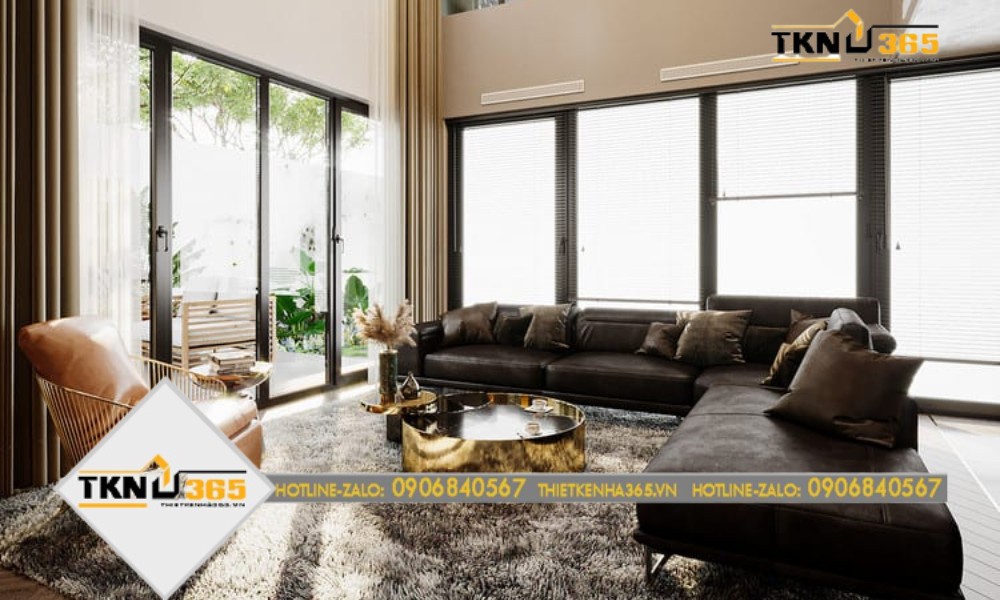 Phòng khách được bố trí sát sân vườn phía trước