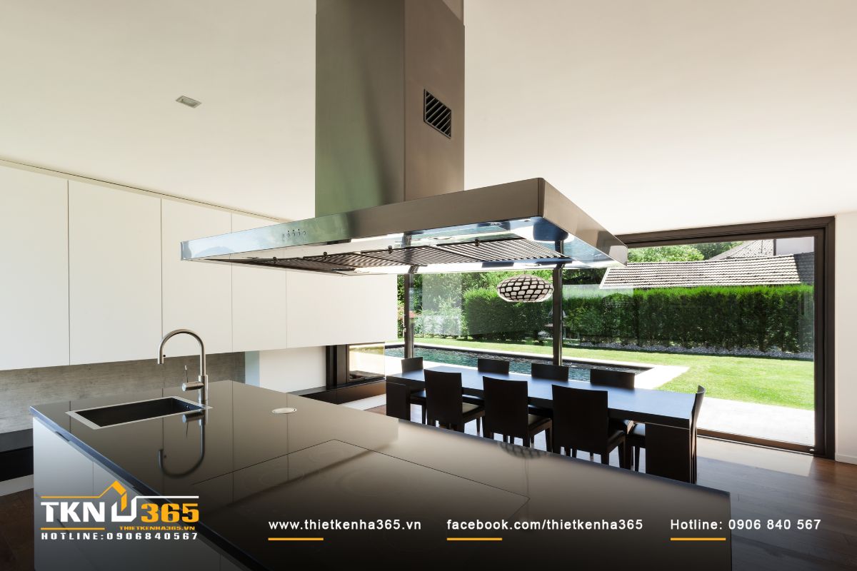 Kh&ocirc;ng gian ph&ograve;ng bếp tho&aacute;ng đ&atilde;ng