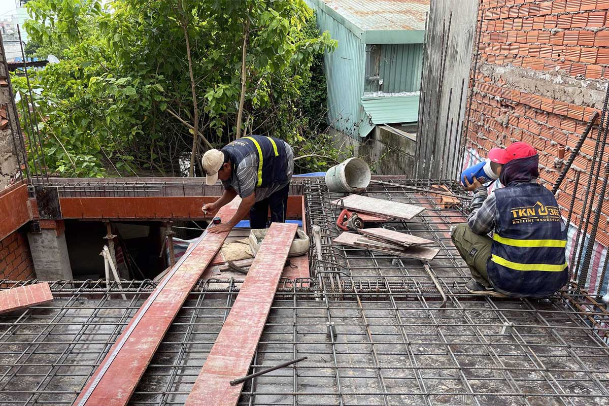 Với hơn 10 năm kinh nghiệm và 500+ công trình, Thiết Kế Nhà 365 mang đến giải pháp xây dựng chất lượng, tiết kiệm, đúng tiến độ cho gia chủ tại Quận 10.