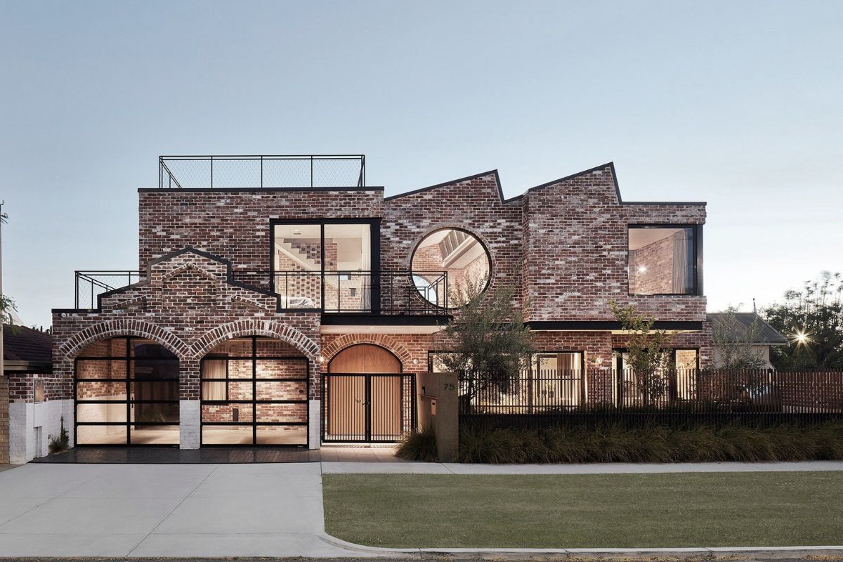 C&ocirc;ng tr&igrave;nh Brick House ở &Uacute;c sử dụng gạch t&aacute;i chế ở tất cả c&aacute;c bức tường từ ngo&agrave;i v&agrave;o trong  | C&aacute;ch D&ugrave;ng Vật Liệu T&aacute;i Chế Trong X&acirc;y Dựng Hiệu Quả