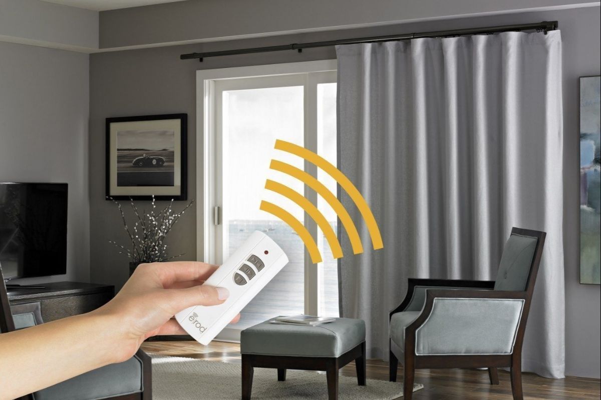 Rèm cửa tự động vận hành linh hoạt thông qua remote Rèm cửa tự động vận hành linh hoạt thông qua remote