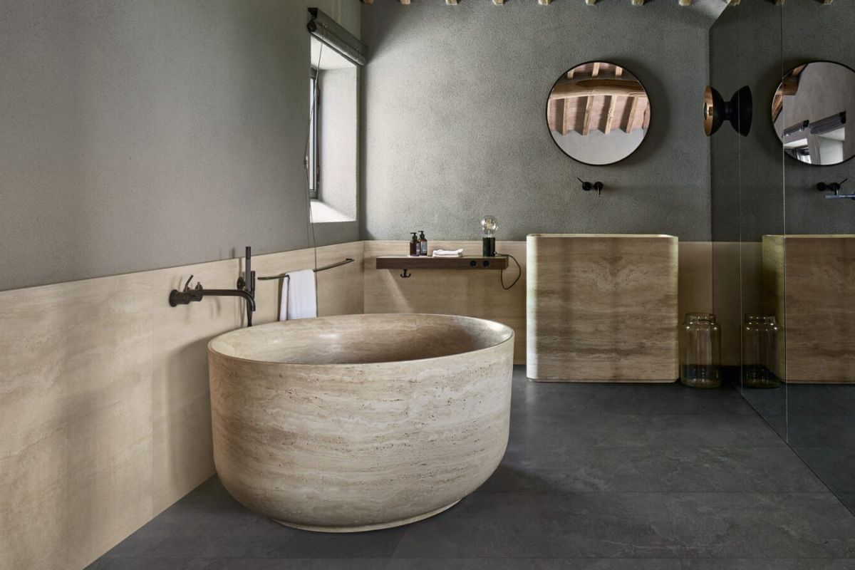 Gạch lát nền nhà vệ sinh cần đảm bảo khả năng chống thấm và chống trơn trượt tốt (Ảnh: Sưu tầm) Gạch lát nền nhà vệ sinh cần đảm bảo khả năng chống thấm và chống trơn trượt tốt (Ảnh: Sưu tầm)