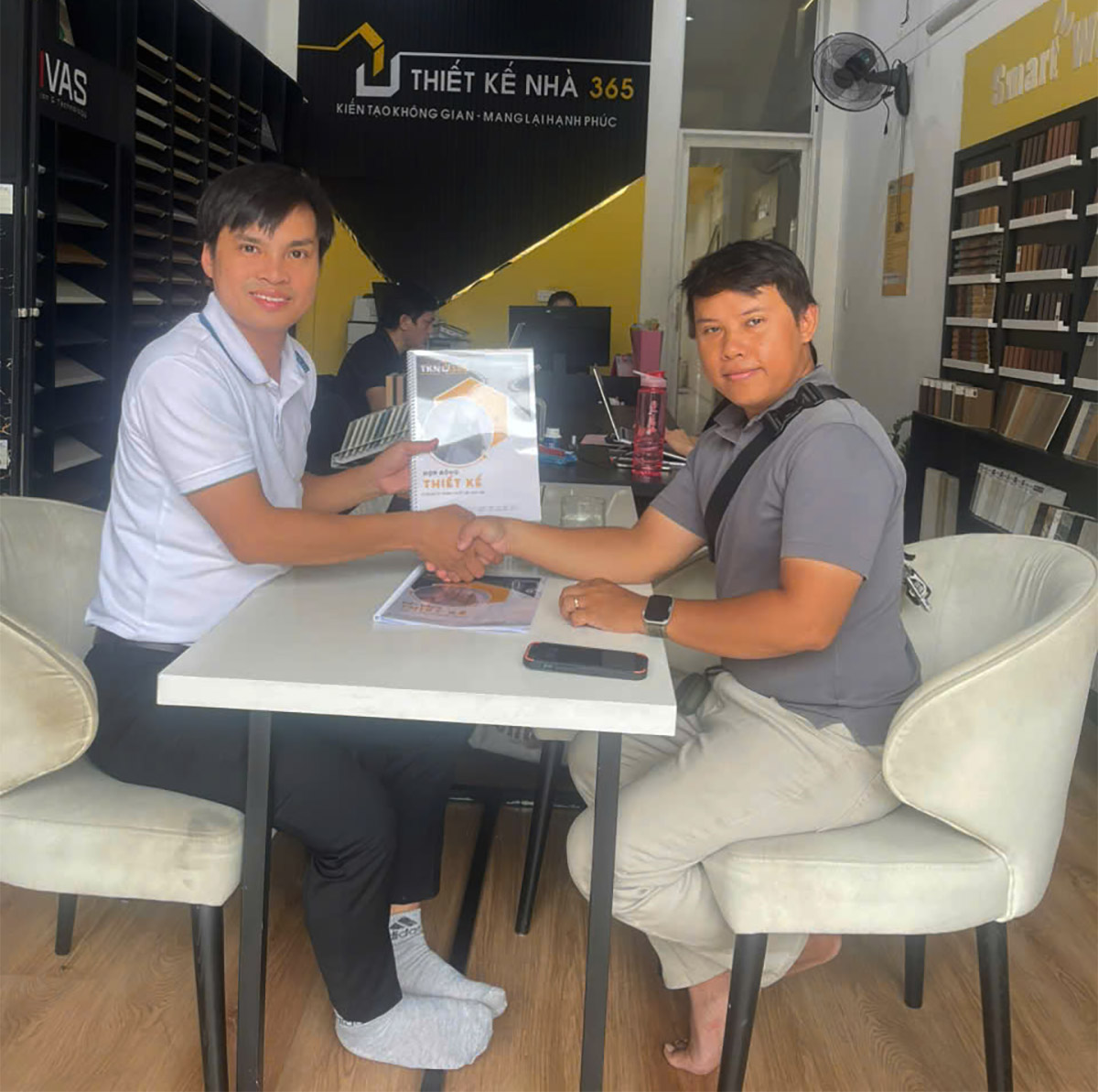 Với Thiết Kế Nhà 365, khách hàng được cam kết chất lượng và bảo hành dài hạn.