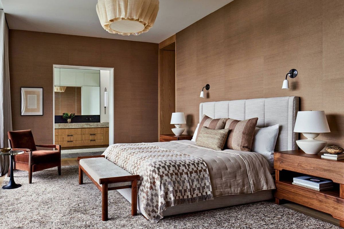 Đặt giường ngủ riêng biệt và cách xa bàn thờ để không phạm phong thủy (Ảnh: Sưu tầm)