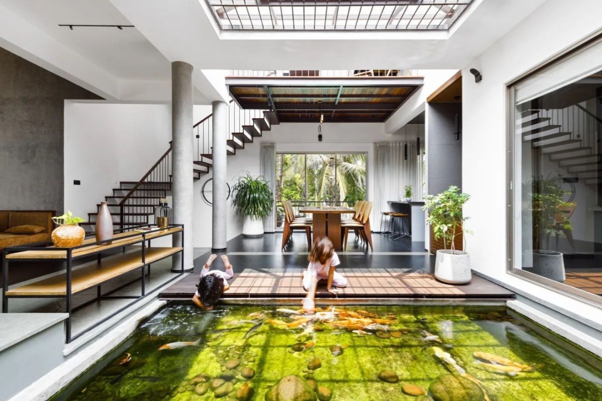 Tiếng nước róc rách kết hợp ánh sáng từ trên cao sẽ mang lại sự thư thái và tạo dòng chảy năng lượng tích cực cho không gian (Ảnh: Sưu tầm)