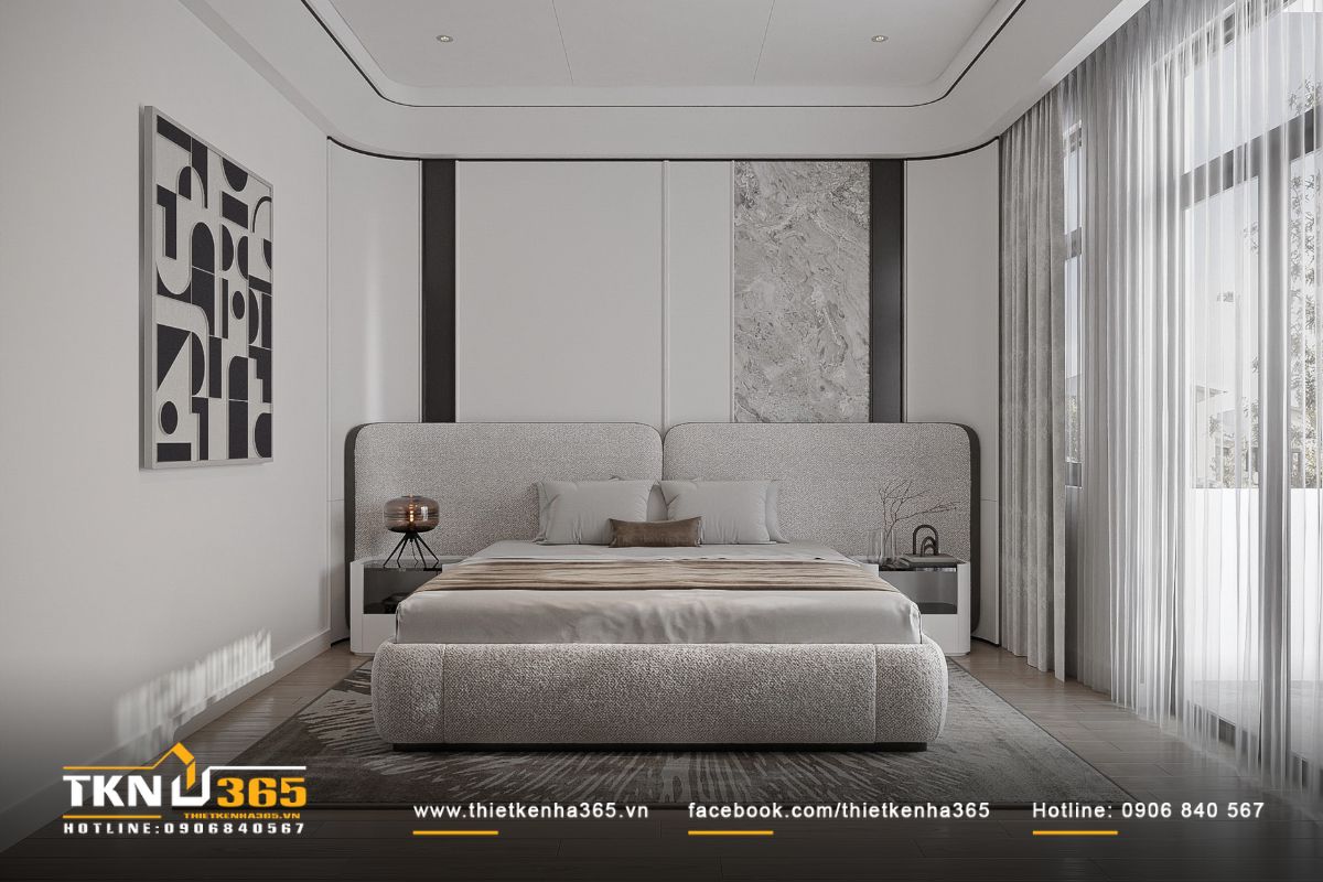 Cửa sổ lớn và rèm hai lớp mang lại ánh sáng dịu và đảm bảo sự riêng tư cần thiết