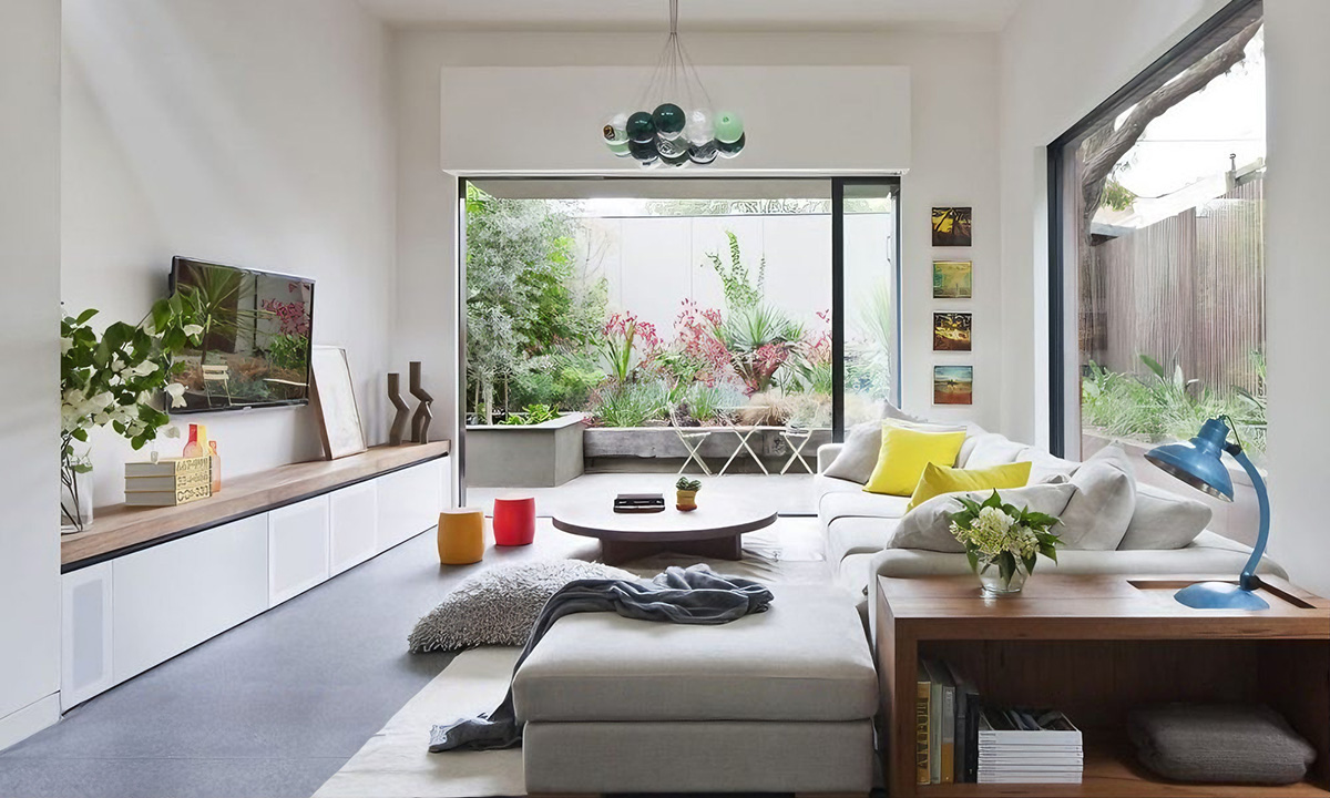 Với xu hướng làm việc tại nhà, việc kết hợp phòng ngủ và phòng làm việc trong một không gian mở ngày càng phổ biến.