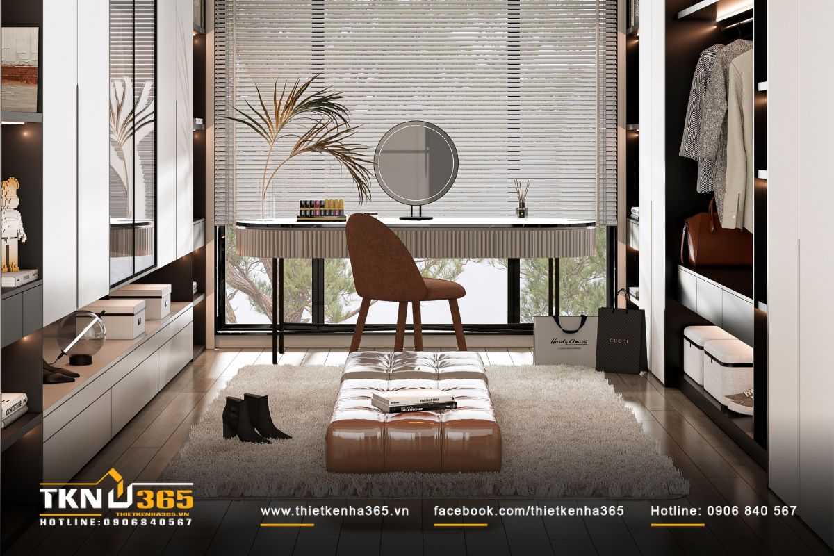 Bàn trang điểm đặt cạnh cửa sổ lớn, tận dụng ánh sáng tự nhiên dịu nhẹ, kết hợp rèm sáo giúp điều tiết độ sáng linh hoạt trong ngày